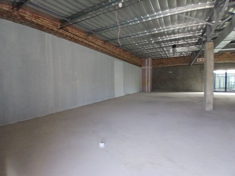 First Floor Office: It's all in the description - Photo 3