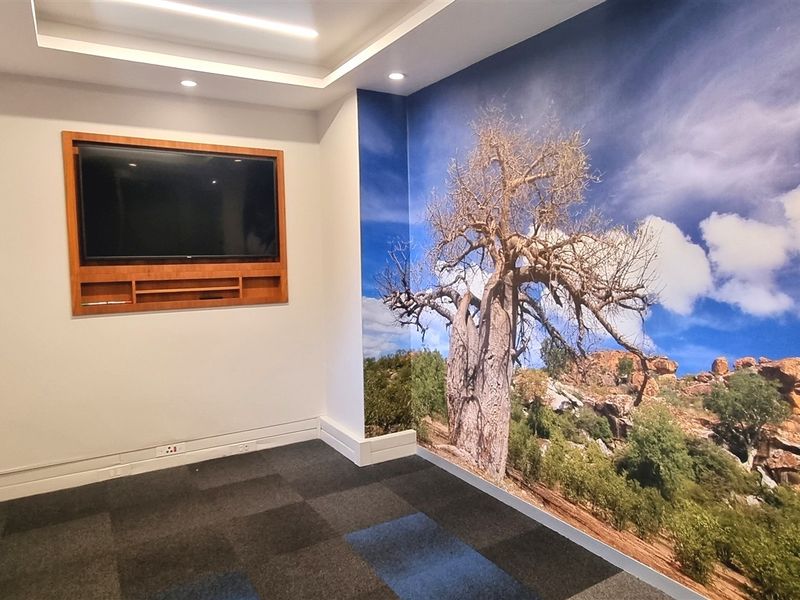 Office space to let in The Campus Bryanston - Photo 7