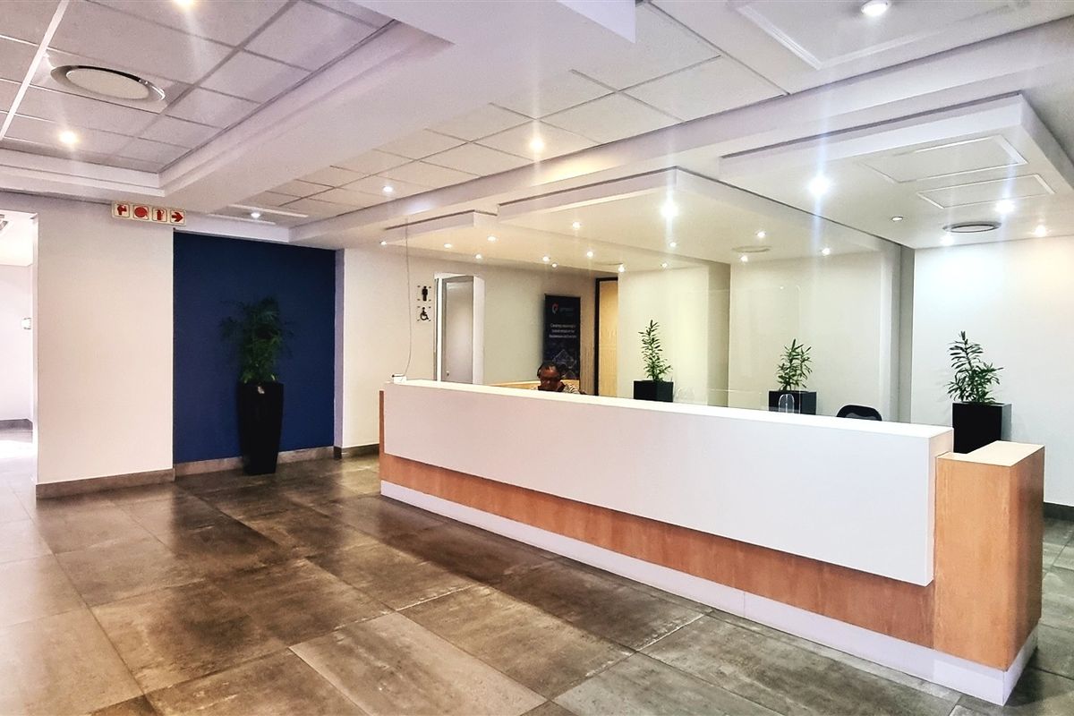 Office space to let in The Campus Bryanston - Photo 2