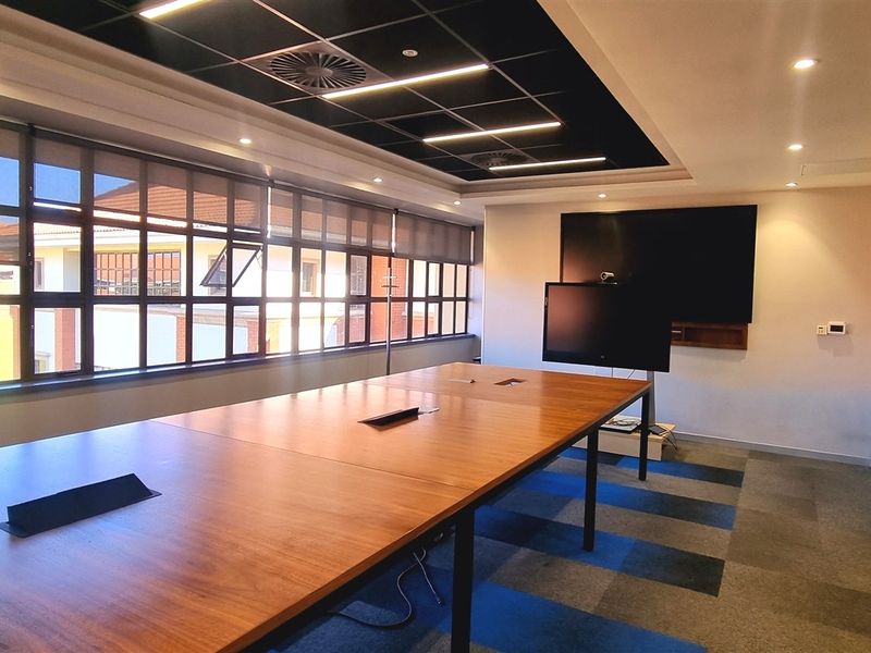 Office space to let in The Campus Bryanston - Photo 4