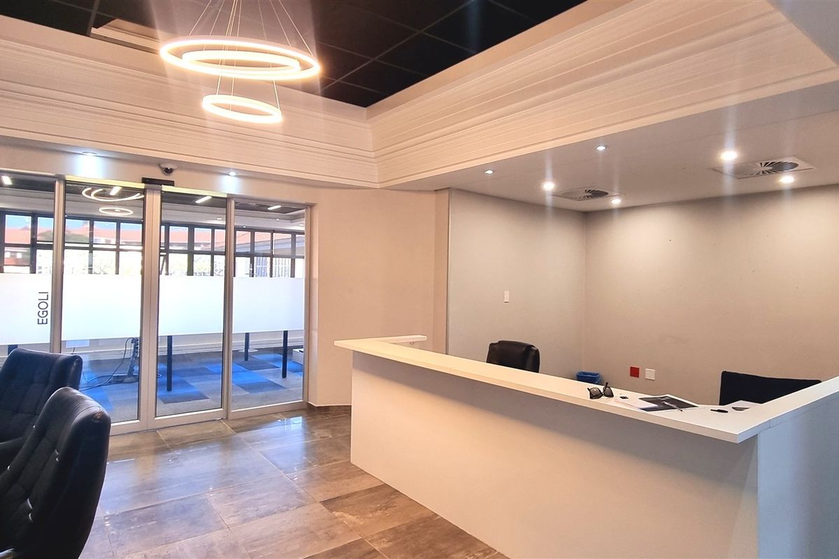 Office space to let in The Campus Bryanston - Photo 3