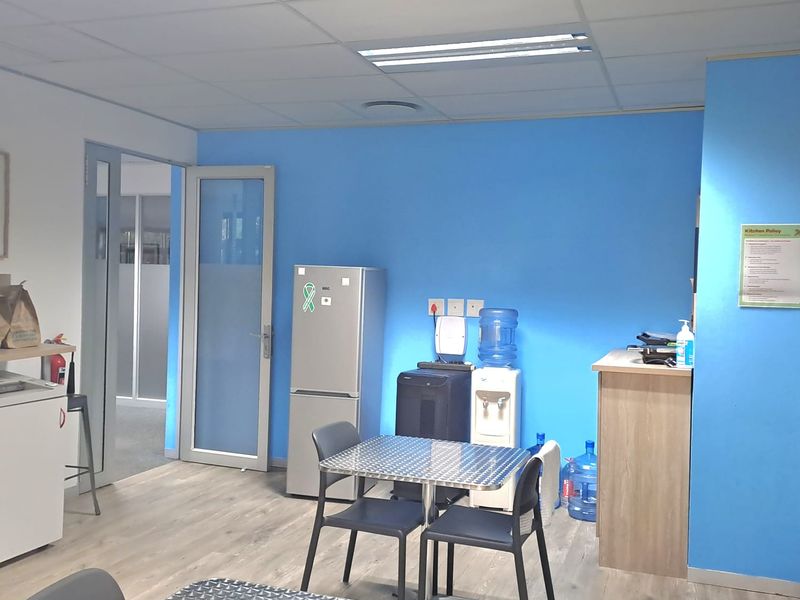 Ground Floor Office to let in Century City - Photo 6