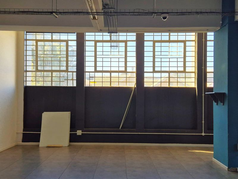 WOODSTOCK EXCHANGE | CREATIVE OFFICE | MOUNTAIN VIEWS | ALBERT ROAD - Photo 2