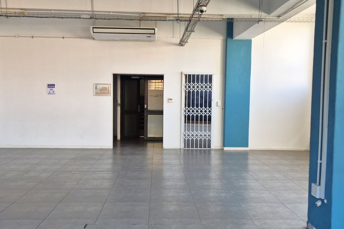 WOODSTOCK EXCHANGE | CREATIVE OFFICE | MOUNTAIN VIEWS | ALBERT ROAD - Photo 4