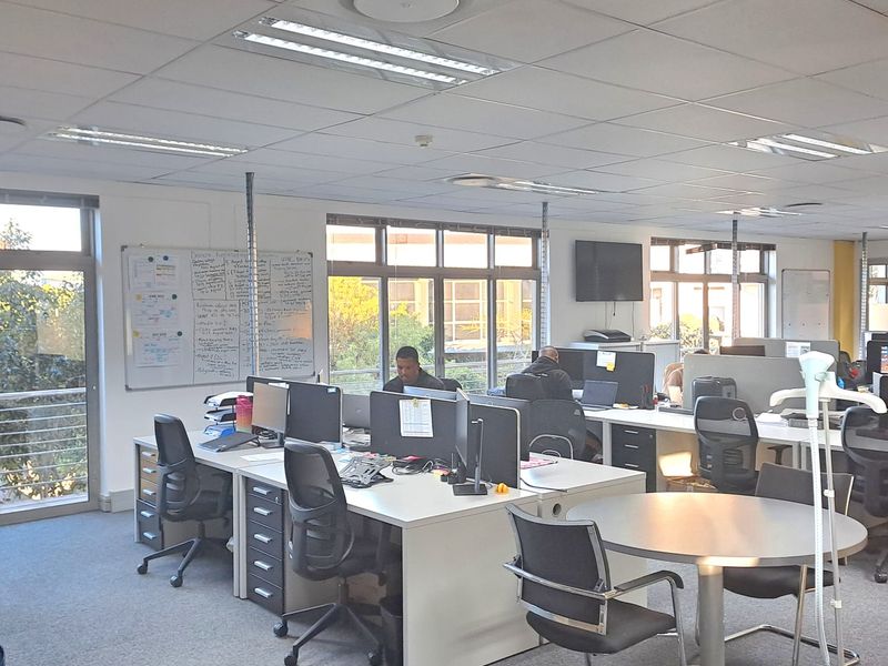 1st Floor Office Space To Let in Century City - Photo 9