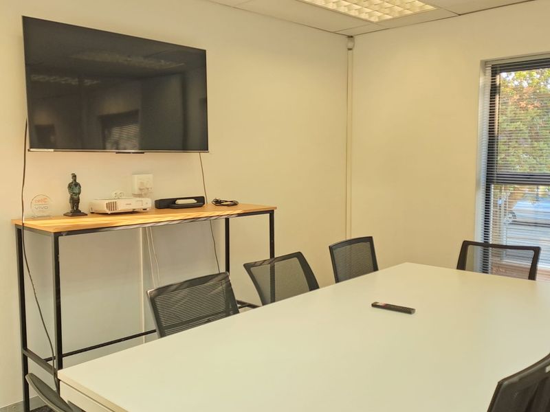Ground floor Office Space to Let in Century City - Photo 8