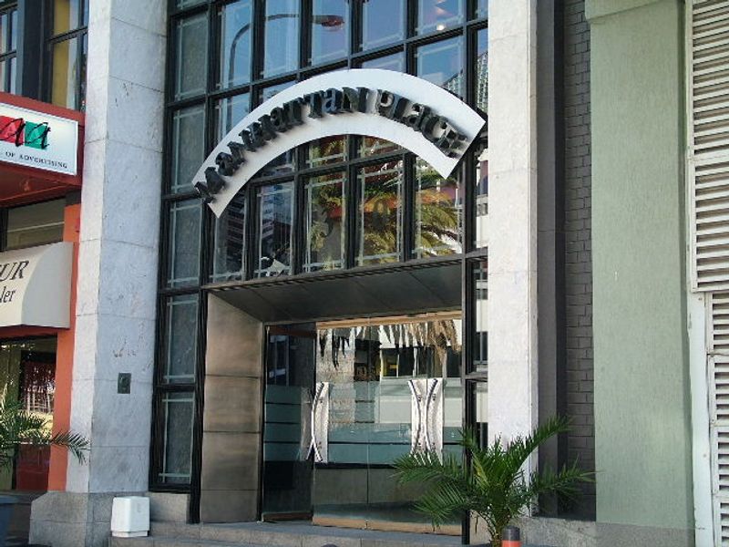 MANHATTAN PLACE |4TH FLOOR | CENTRAL & SECURE| CBD - Photo 8