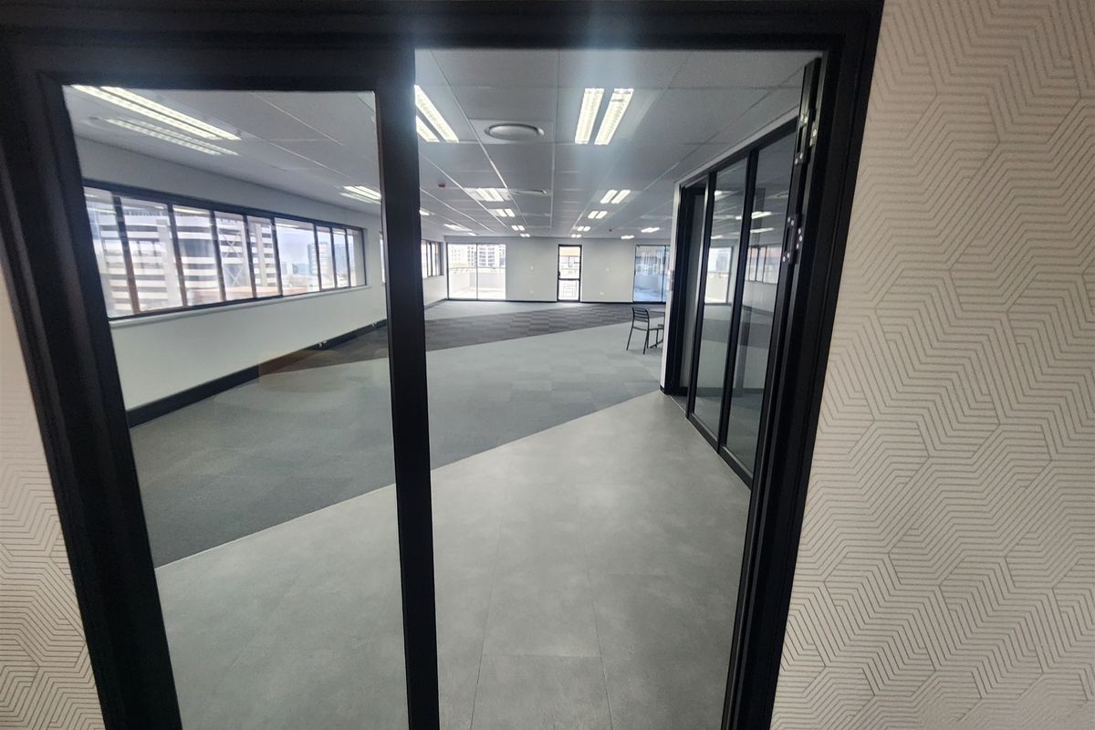 Offices to lo let Sandton - Photo 3