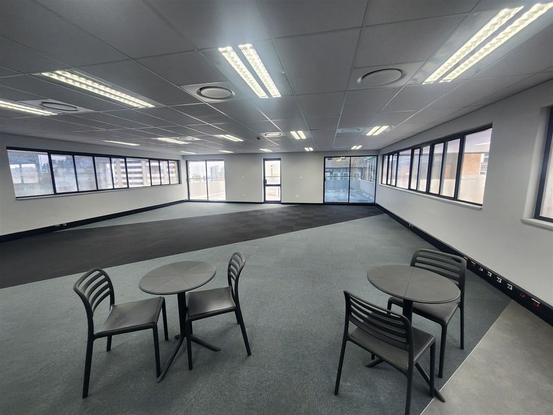Offices to lo let Sandton - Photo 8
