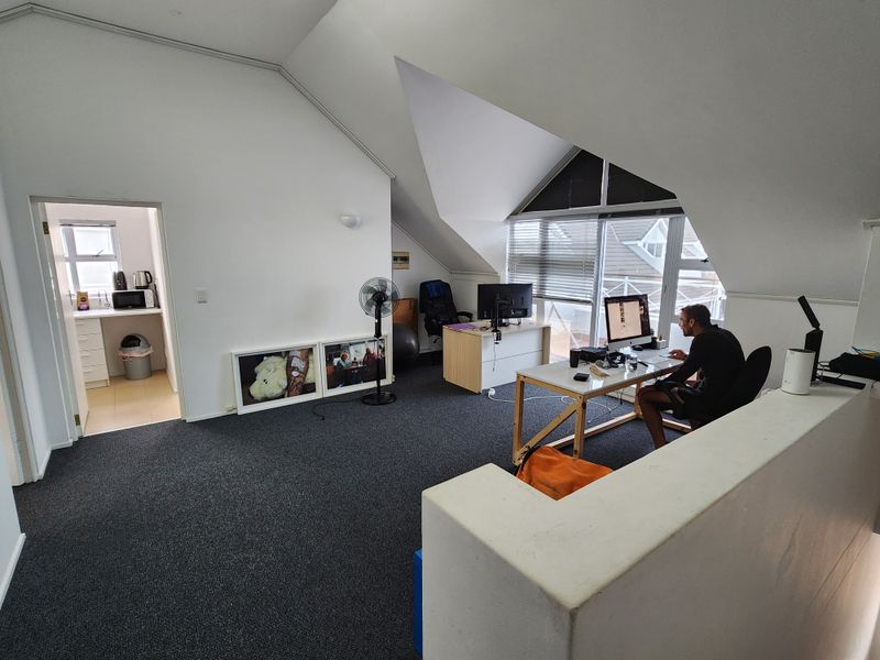 LOFT OFFICE | MODERN & LIGHT | WESTLAKE SQUARE - Photo 1
