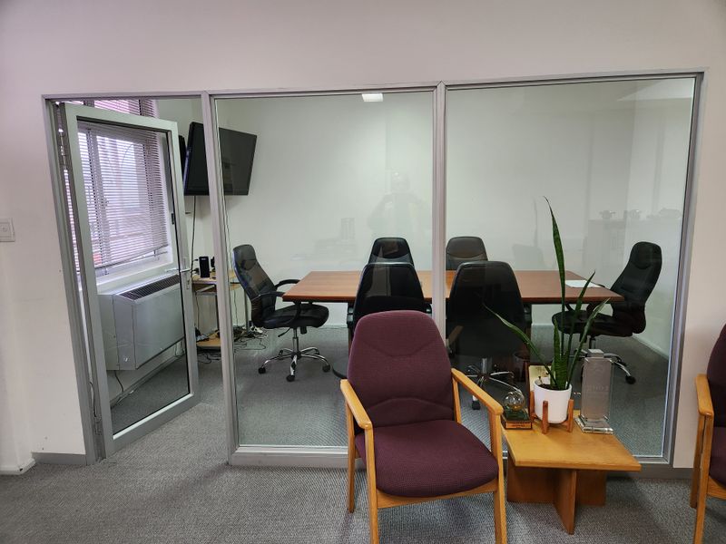 SPACIOUS | FIRST FLOOR OFFICE | WESTLAKE SQUARE - Photo 8