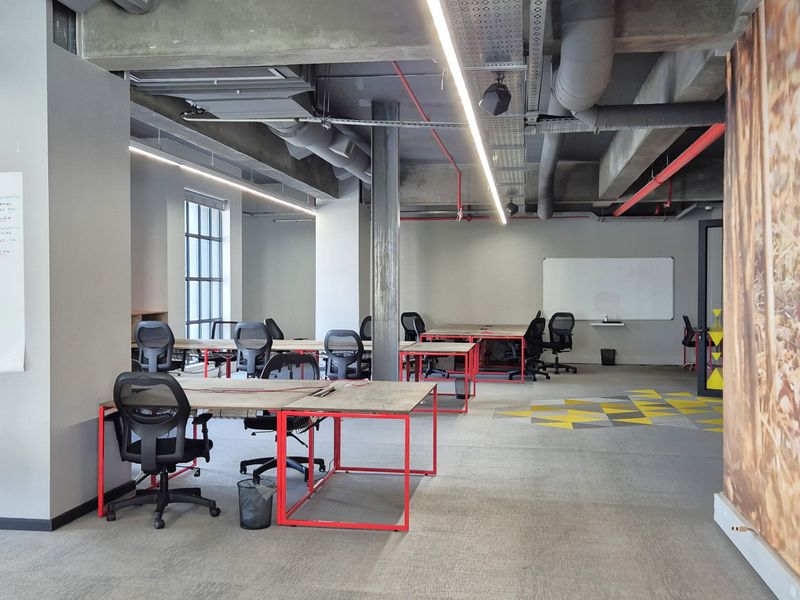 RHINO BUILDING | STYLISH SERVICED OFFICES | FRANCIS STREET, WOODSTOCK - Photo 3