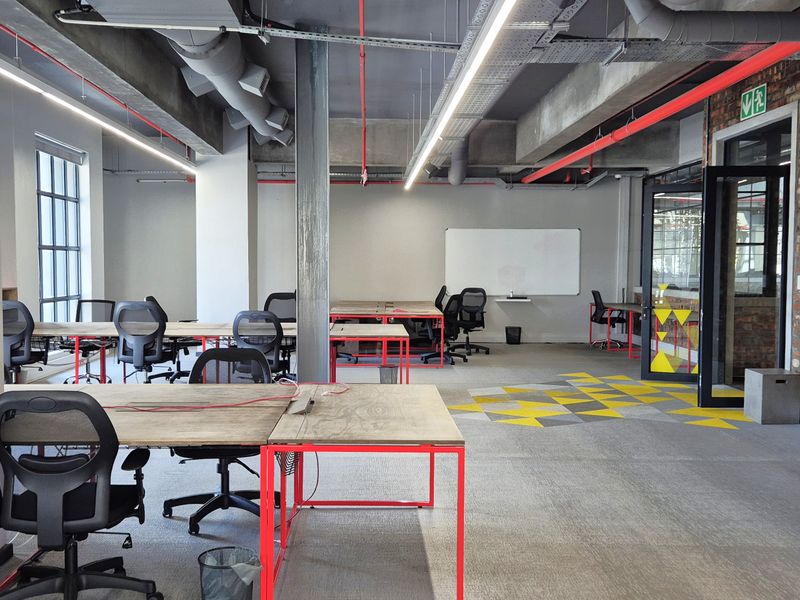 RHINO BUILDING | STYLISH SERVICED OFFICES | FRANCIS STREET, WOODSTOCK - Photo 2