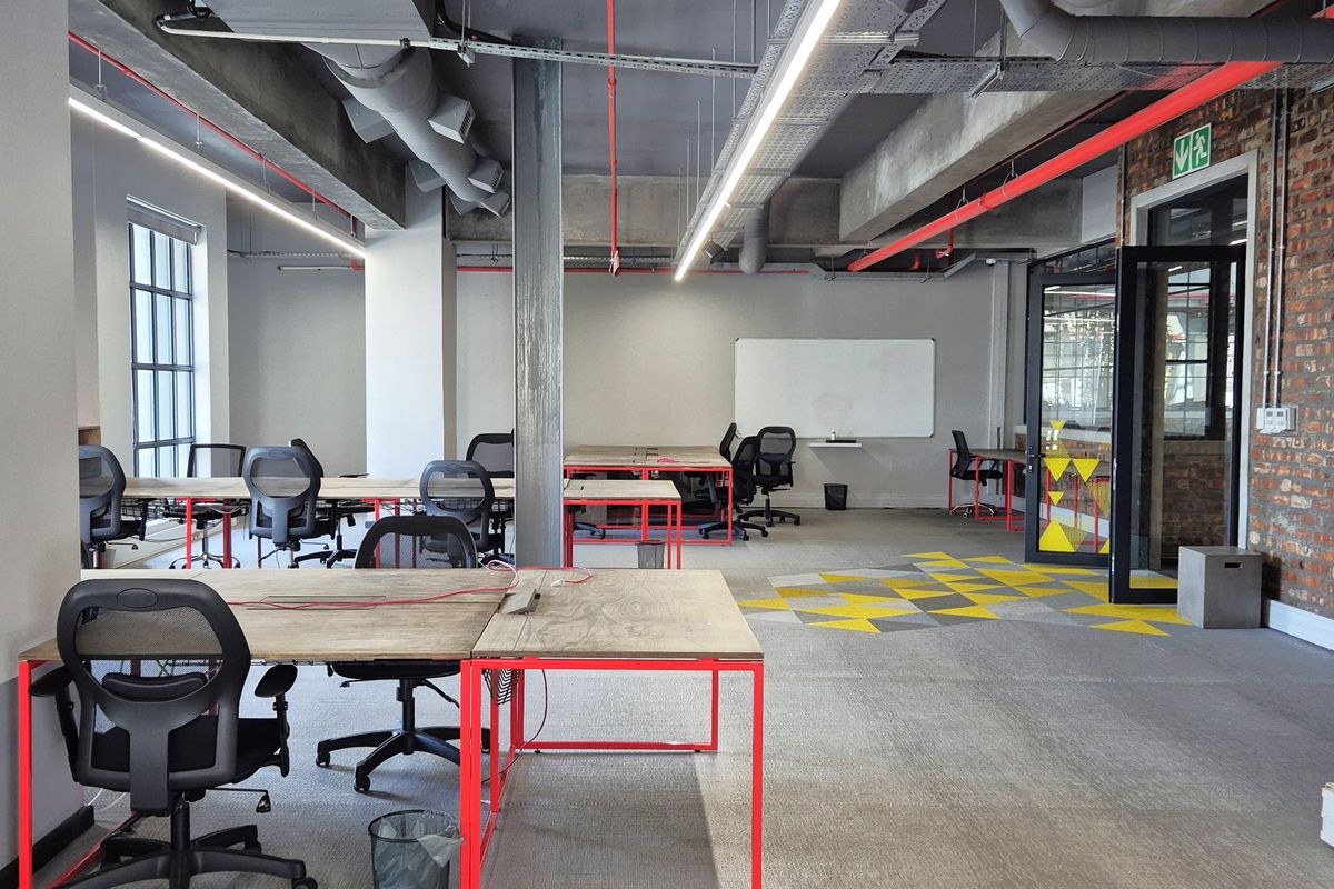 RHINO BUILDING | STYLISH SERVICED OFFICES | FRANCIS STREET, WOODSTOCK - Photo 2