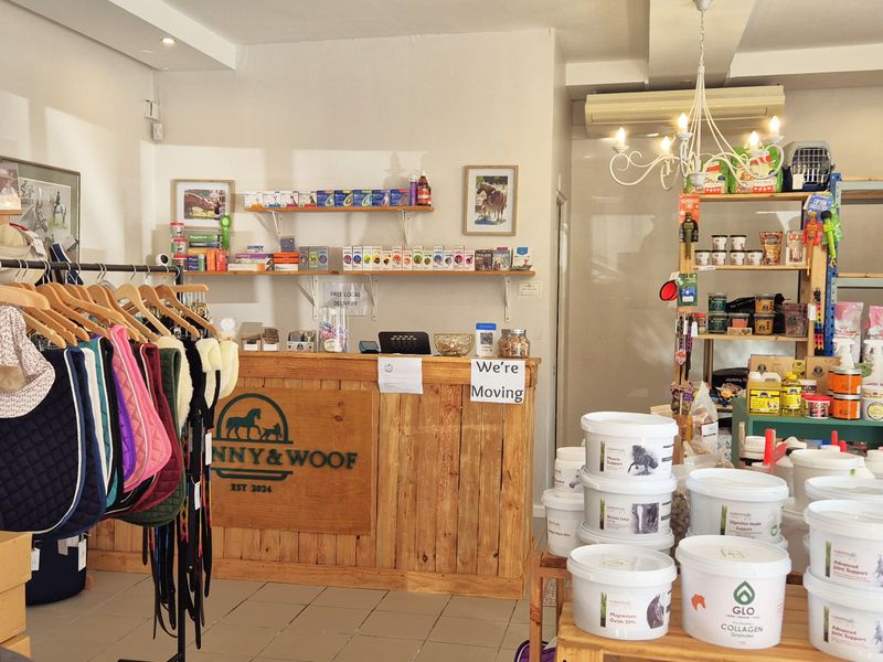 CORNER RETAIL POSITION AT VICTORIA MALL | HOUT BAY | PRIME RETAIL - Photo 5