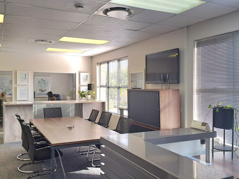 Ground Floor 108m2 Office Space to Let in Century City - Photo 4