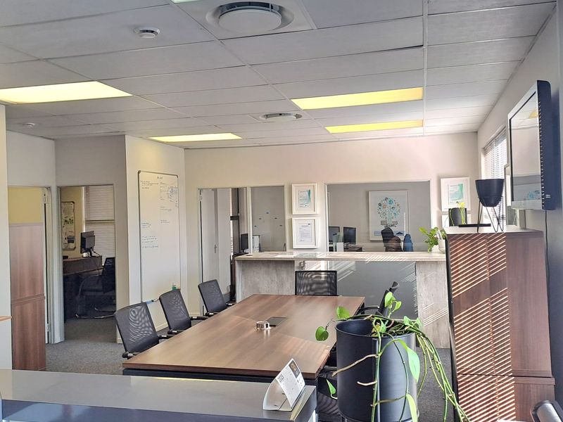 Ground Floor 108m2 Office Space to Let in Century City - Photo 6