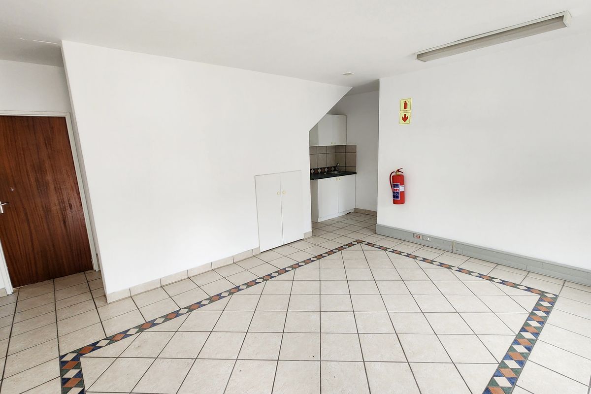 WAREHOUSE TO LET | FAIRWAY BUSINESS PARK | STIBITZ STREET, WESTLAKE - Photo 4