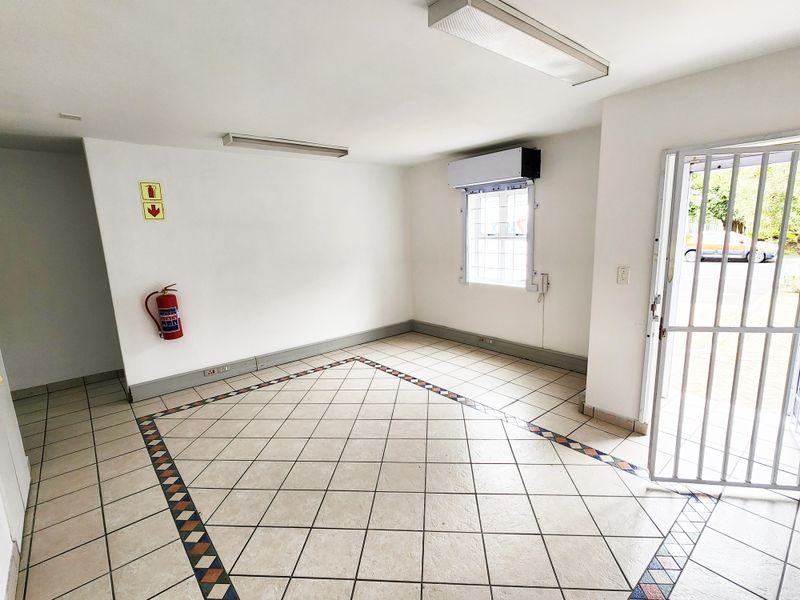 WAREHOUSE TO LET | FAIRWAY BUSINESS PARK | STIBITZ STREET, WESTLAKE - Photo 3