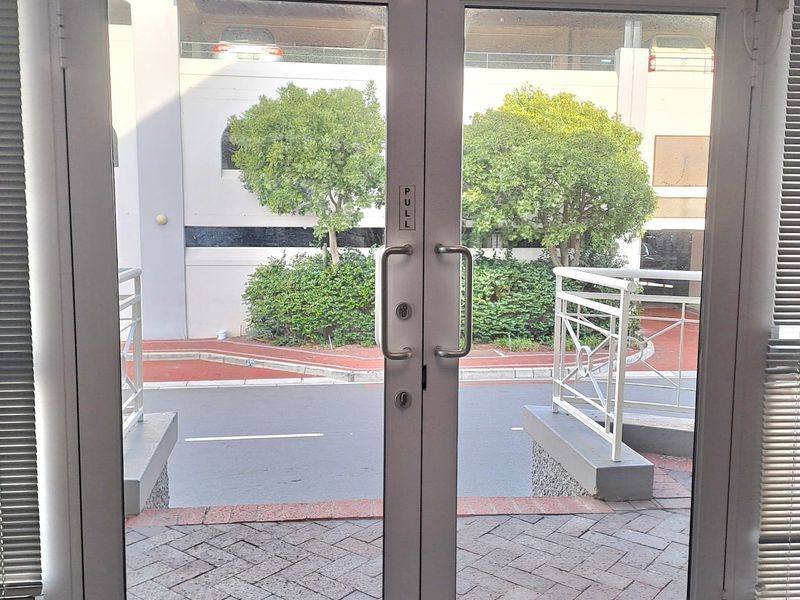 Ground Floor Office Space to let at Century Square - Photo 2