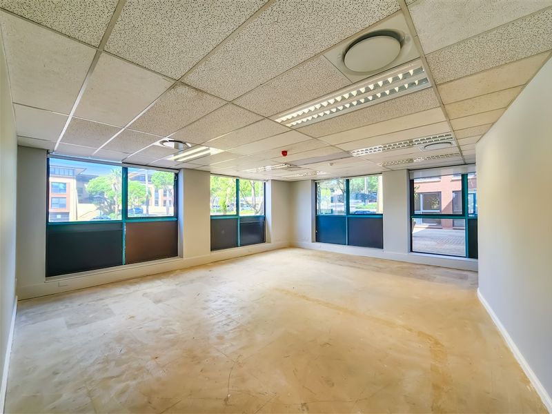583m2 Office to Let in Constantia Office Park - Photo 10
