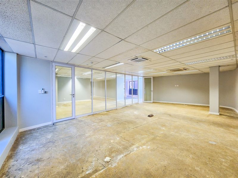 583m2 Office to Let in Constantia Office Park - Photo 6