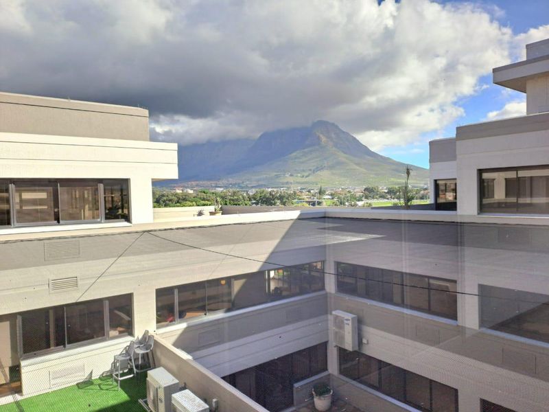 Prime 1st Floor Office Space to Let in Golf Park 1 - Photo 10