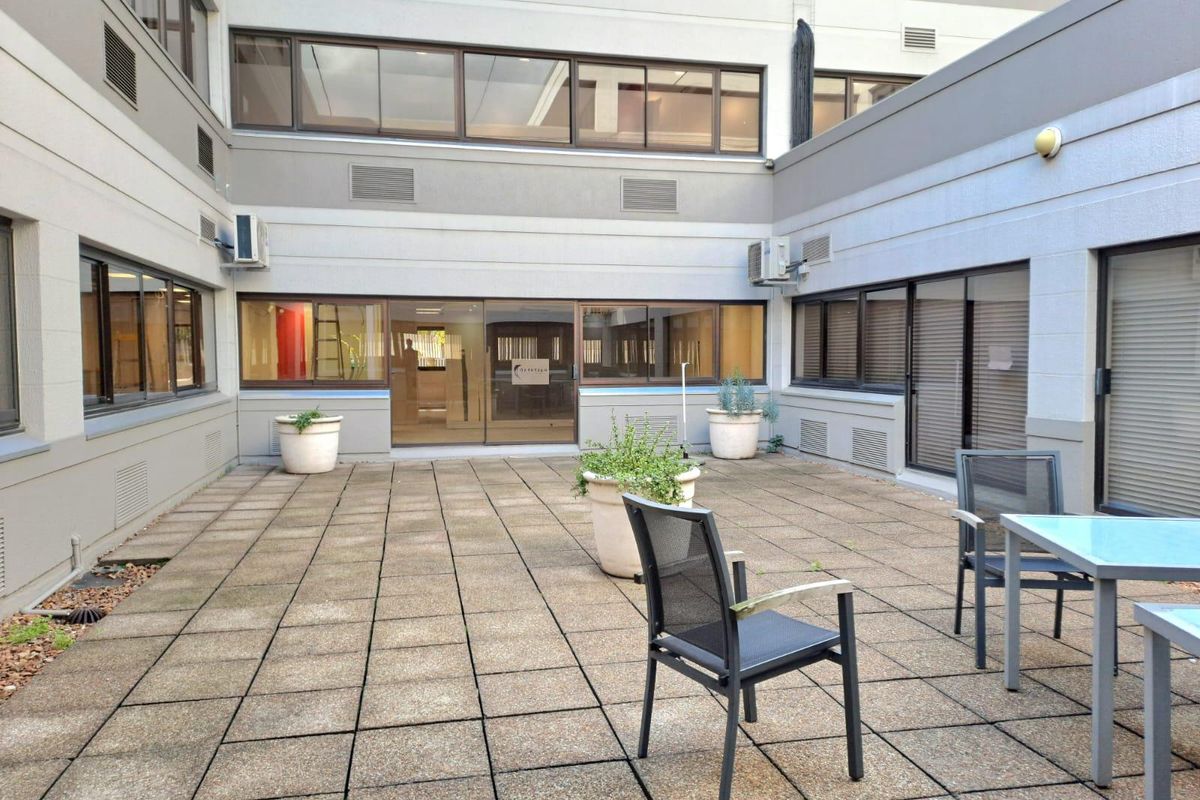 Prime 1st Floor Office Space to Let in Golf Park 1 - Photo 5