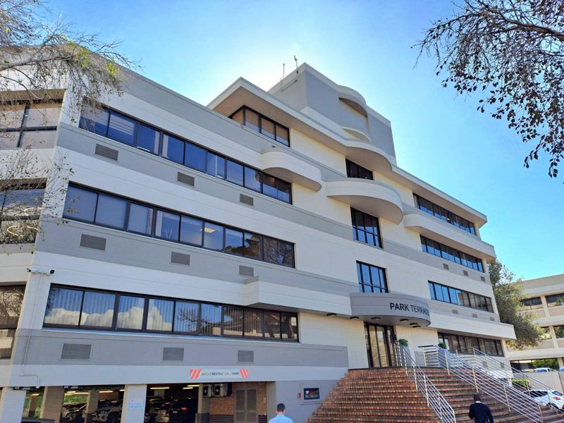 Prime 1st Floor Office Space to Let in Golf Park 1 - Photo 1