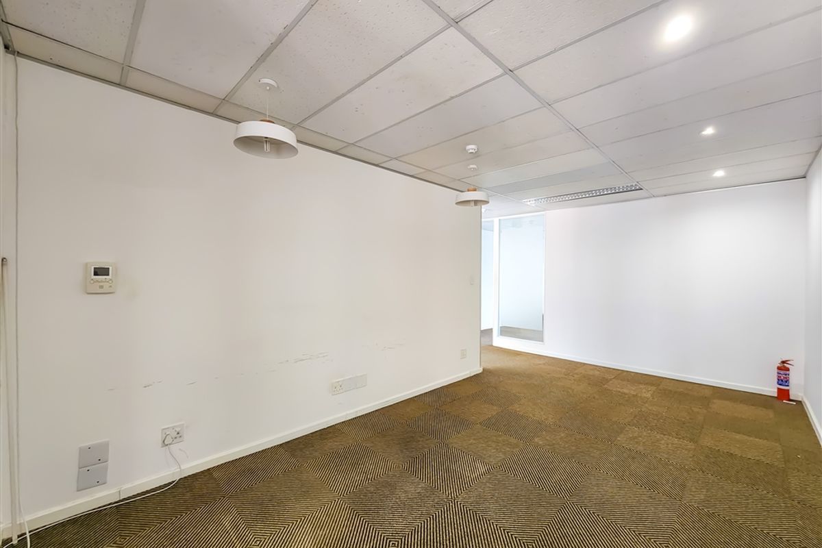 175m2 Office to Let in Constantia Office Park - Photo 4