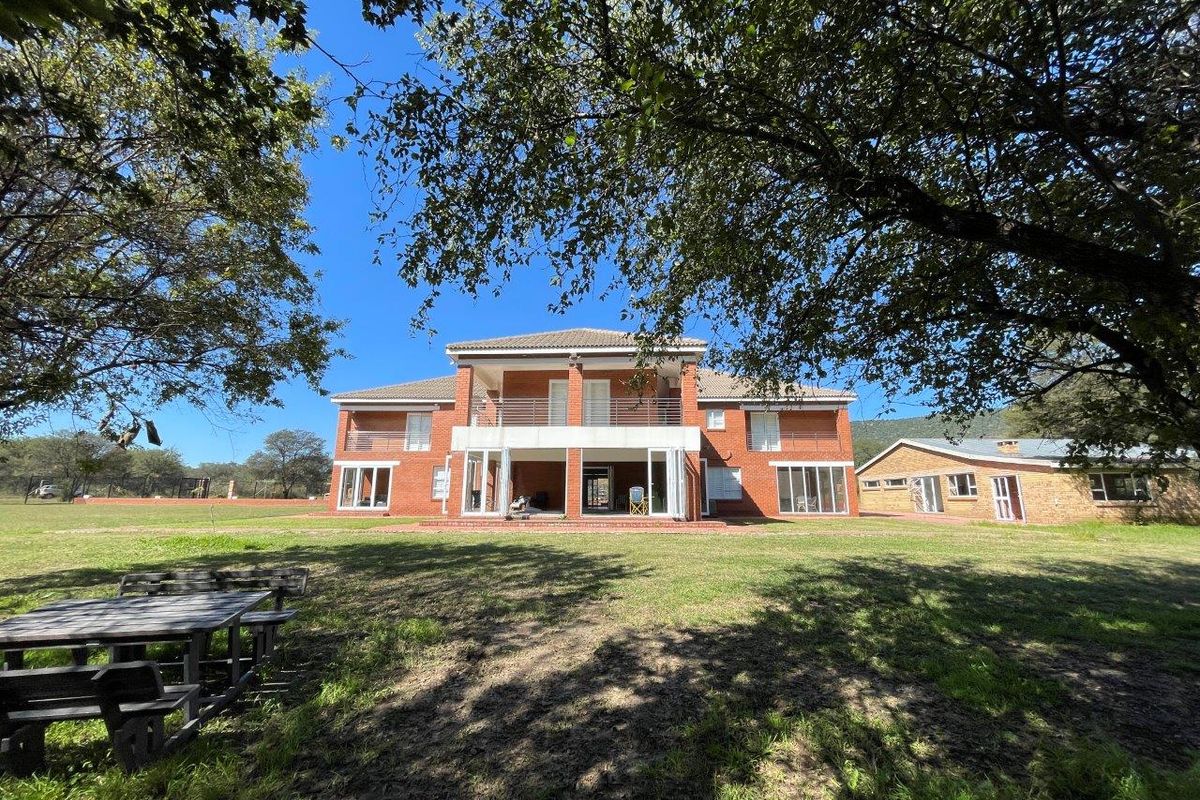 Fit for a King. - Photo 2