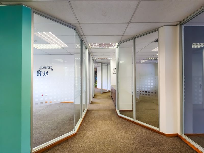 194m2 Office to Let in Constantia Office Park - Photo 5