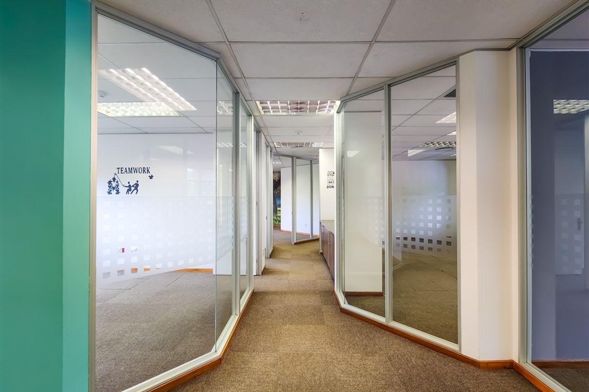 194m2 Office to Let in Constantia Office Park - Photo 5