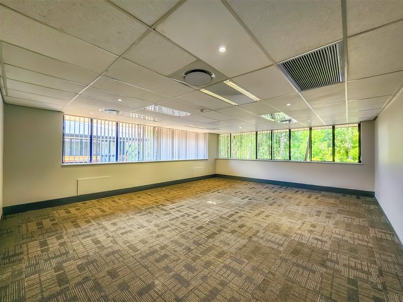 1335m2 First Floor Office to Let in Constantia Office Park - Photo 9