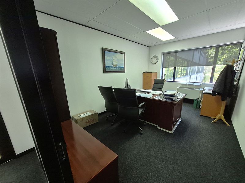 Offices to Let in Illovo, Sandton - Photo 7