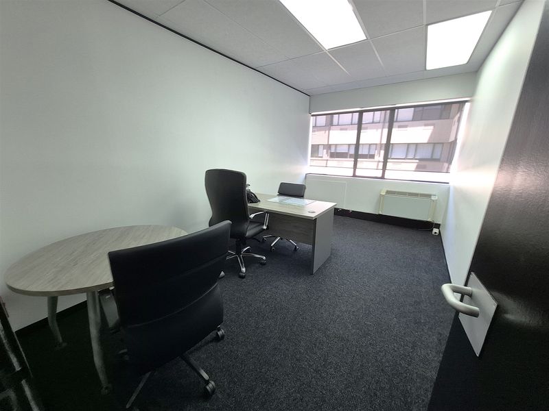 Offices to Let in Illovo, Sandton - Photo 8