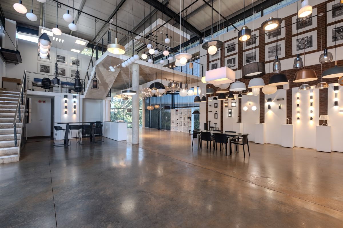 Prime A Grade Retail Unit for Sale in Gateway Newtown Centre - Photo 2