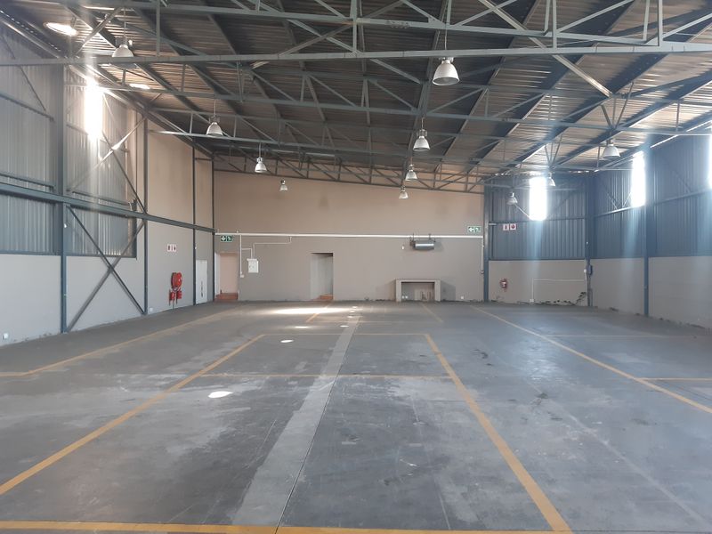 Warehouse to let in Linbro Park - Photo 3