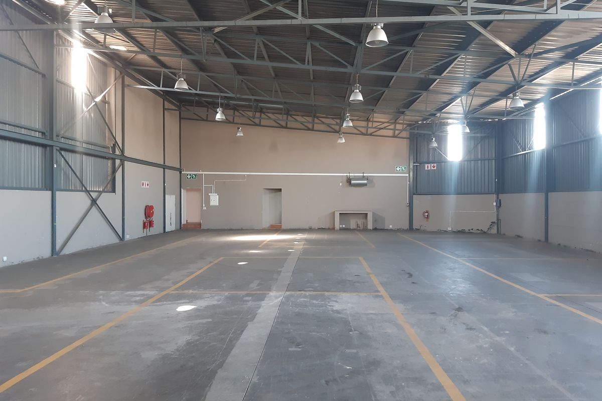 Warehouse to let in Linbro Park - Photo 3
