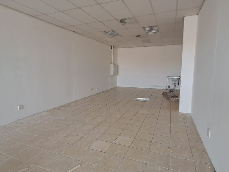 87m2 Retail space TO LET in Eco Park - Photo 8