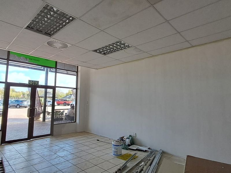 87m2 Retail space TO LET in Eco Park - Photo 4