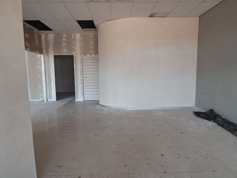 188m2 Retail space TO LET in Eco Park - Photo 5