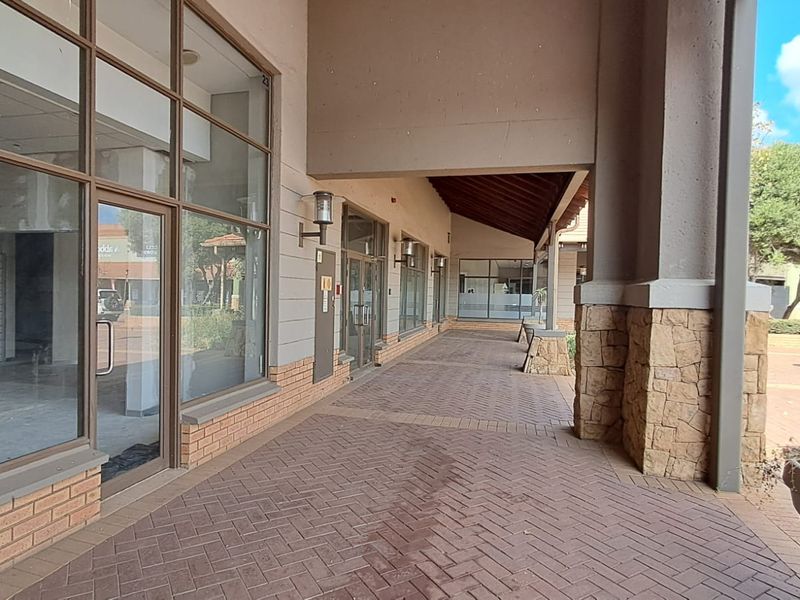 188m2 Retail space TO LET in Eco Park - Photo 3