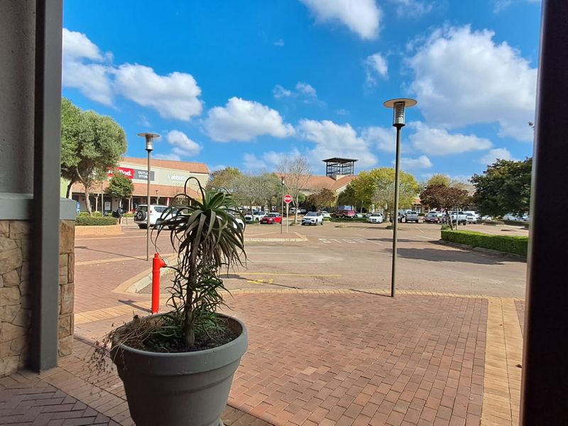 188m2 Retail space TO LET in Eco Park - Photo 9