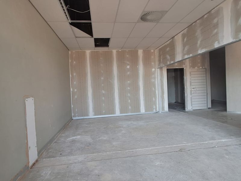 188m2 Retail space TO LET in Eco Park - Photo 6