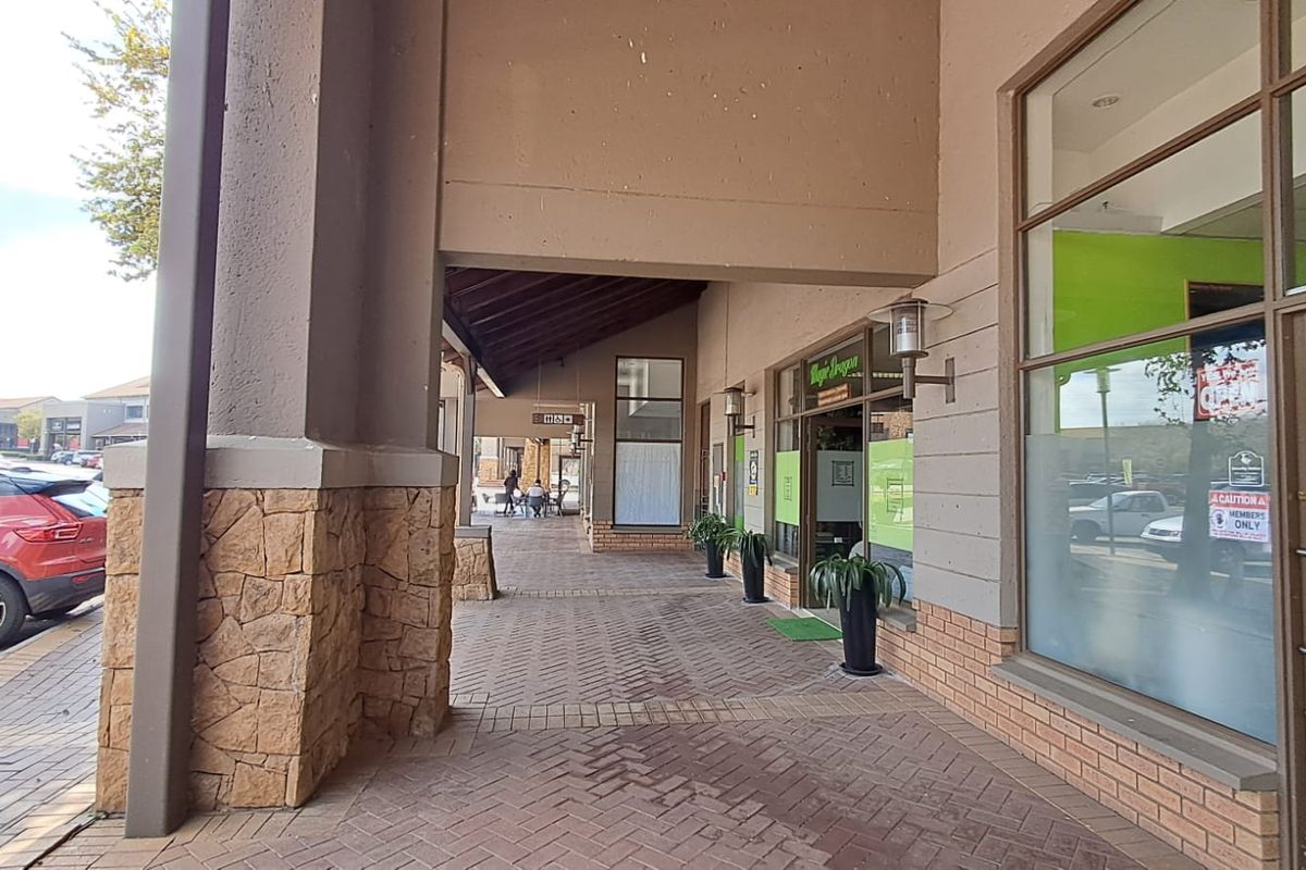 188m2 Retail space TO LET in Eco Park - Photo 2