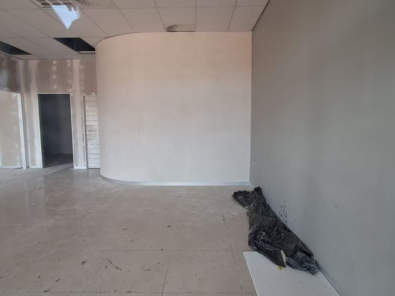 188m2 Retail space TO LET in Eco Park - Photo 7