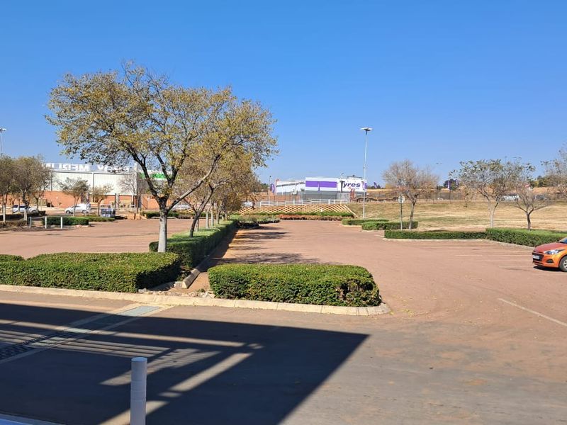 3956m2 Retail space To Let in Irene - Photo 6