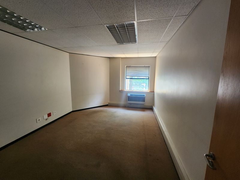 969m2 Office to let in Sandown, Sandton - Photo 3