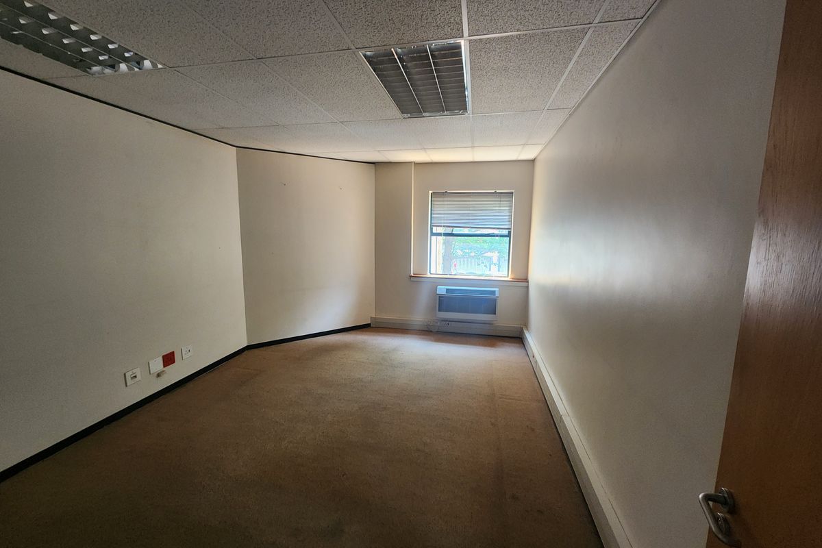 969m2 Office to let in Sandown, Sandton - Photo 3